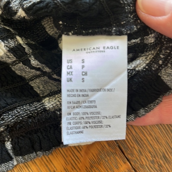 American Eagle shirred crop top size small balloon sleeves buttons down front - Picture 9 of 12